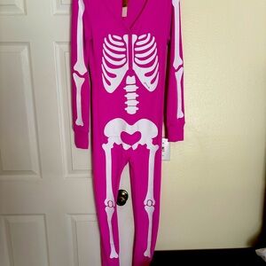 New Victoria secret pink Halloween pajamas